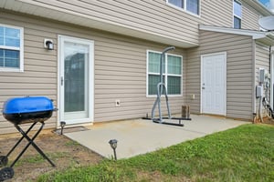 Oliver Park Dr-S2308-038.jpg
