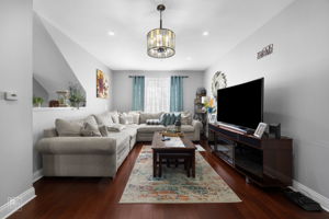 7504 Claridge Dr E, Bridgeview, IL 60455_005