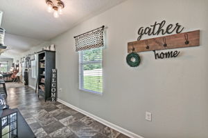 Foyer/Hallway