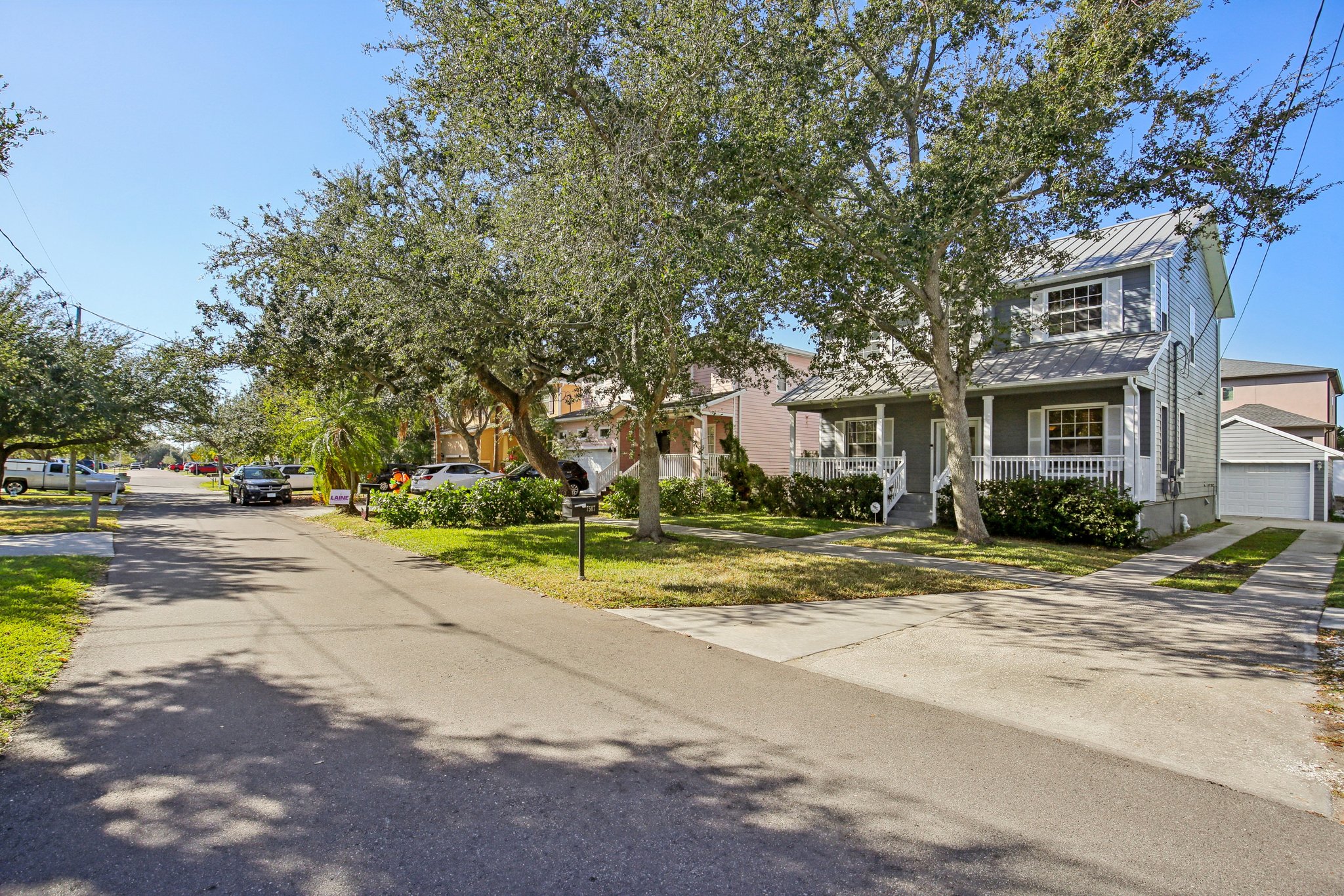 S Mascotte St-S3011-005.jpg