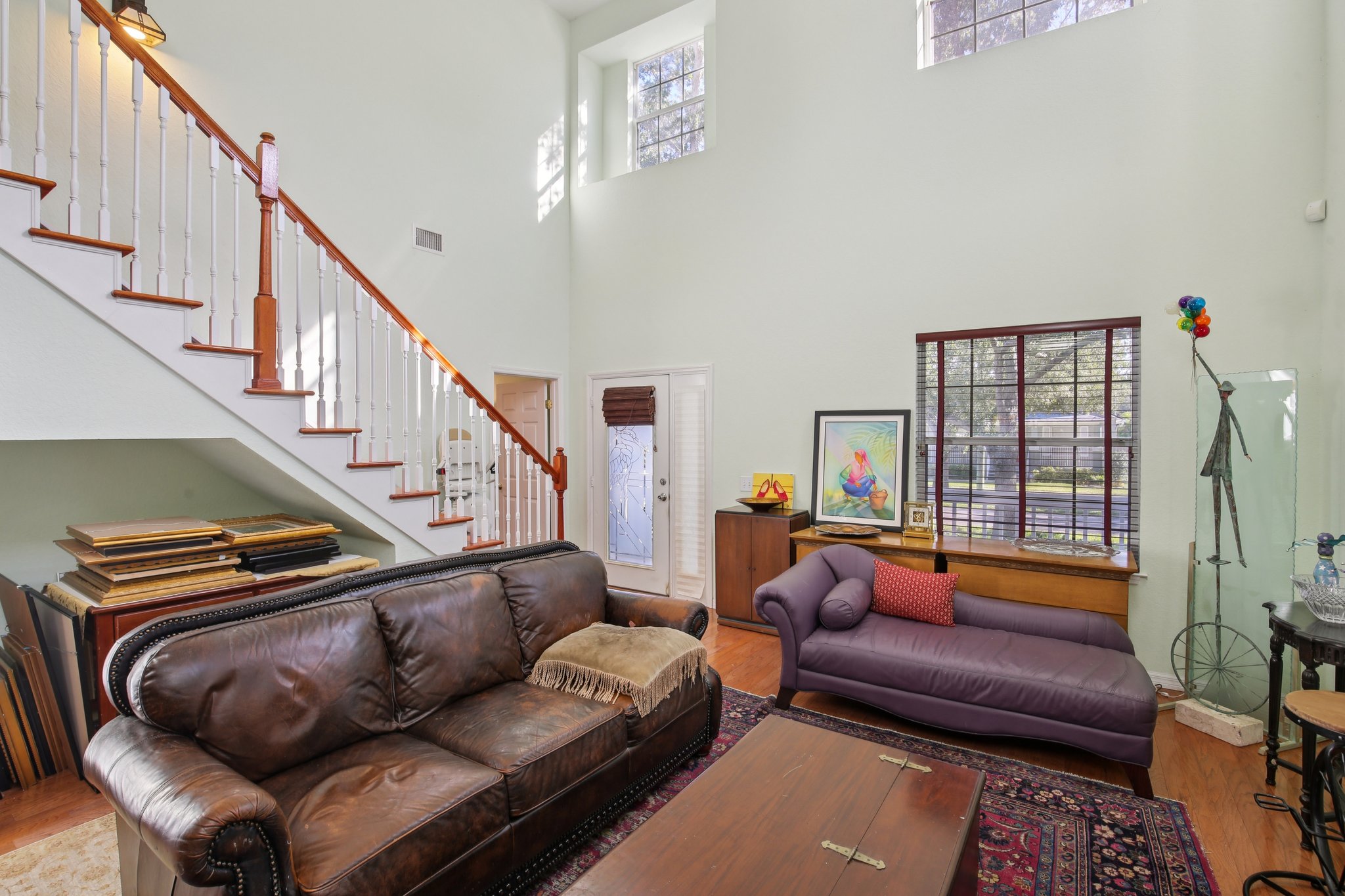 S Mascotte St-S3011-011.jpg