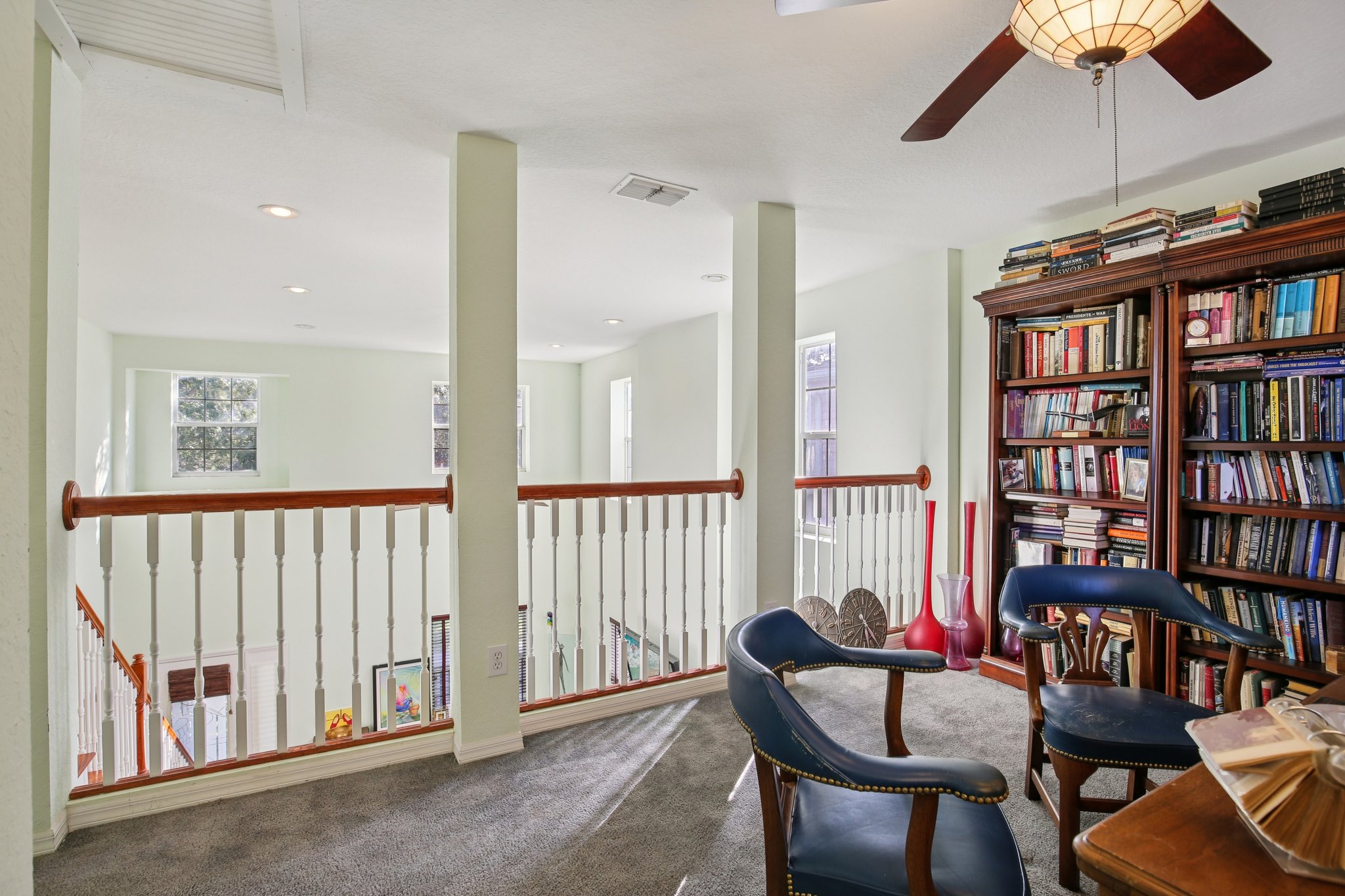 S Mascotte St-S3011-025.jpg