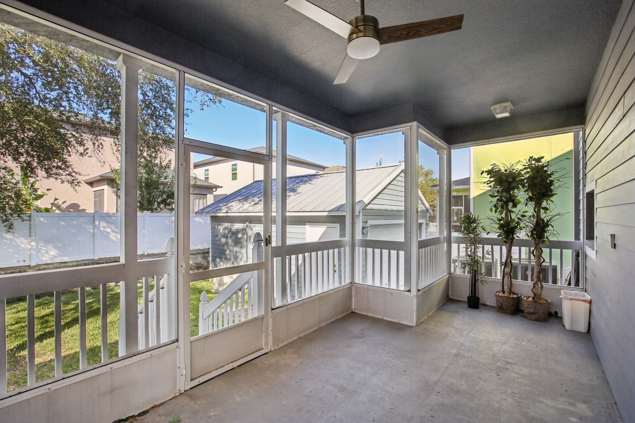 S Mascotte St-S3011-036.jpg