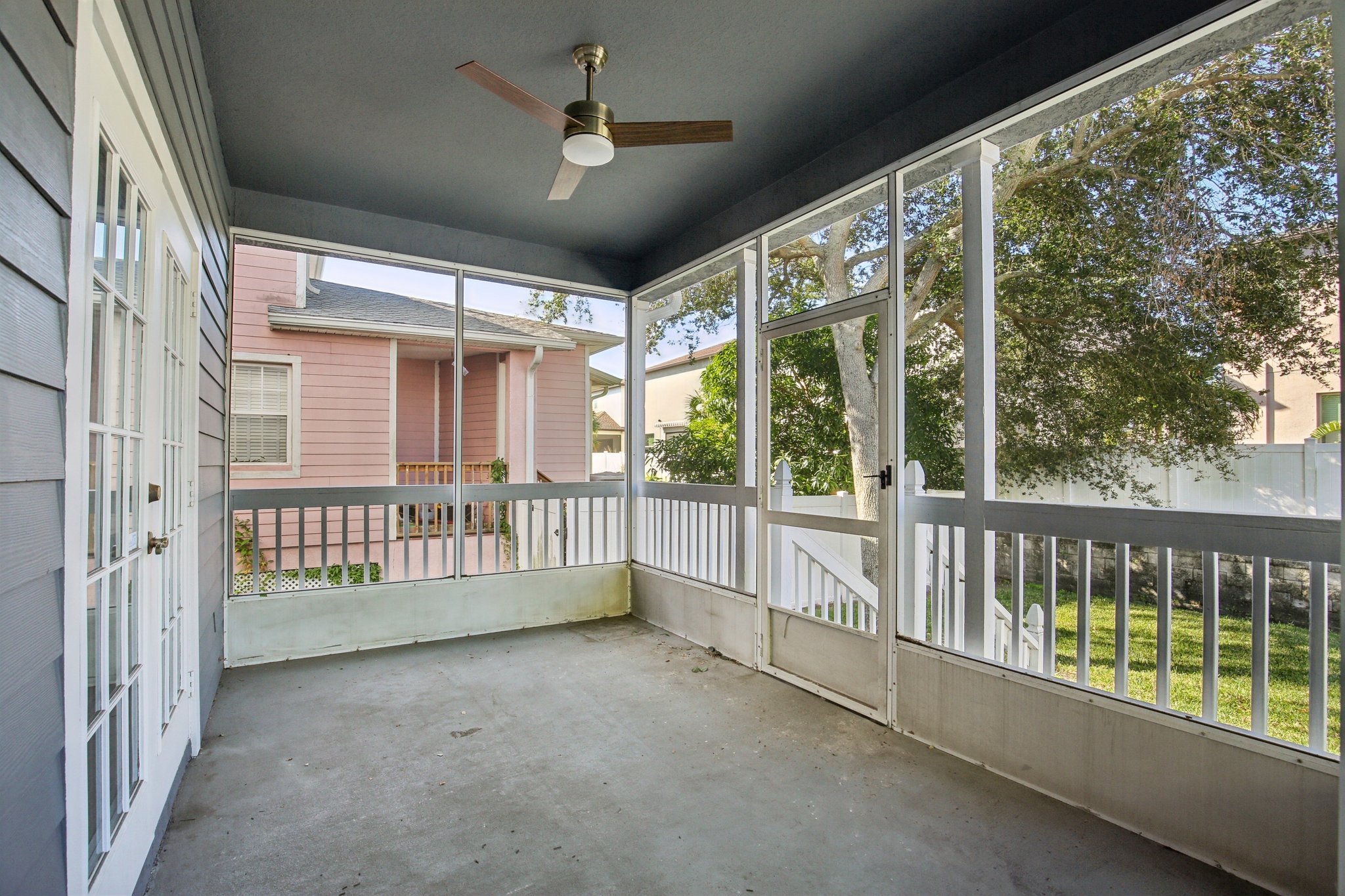 S Mascotte St-S3011-038.jpg