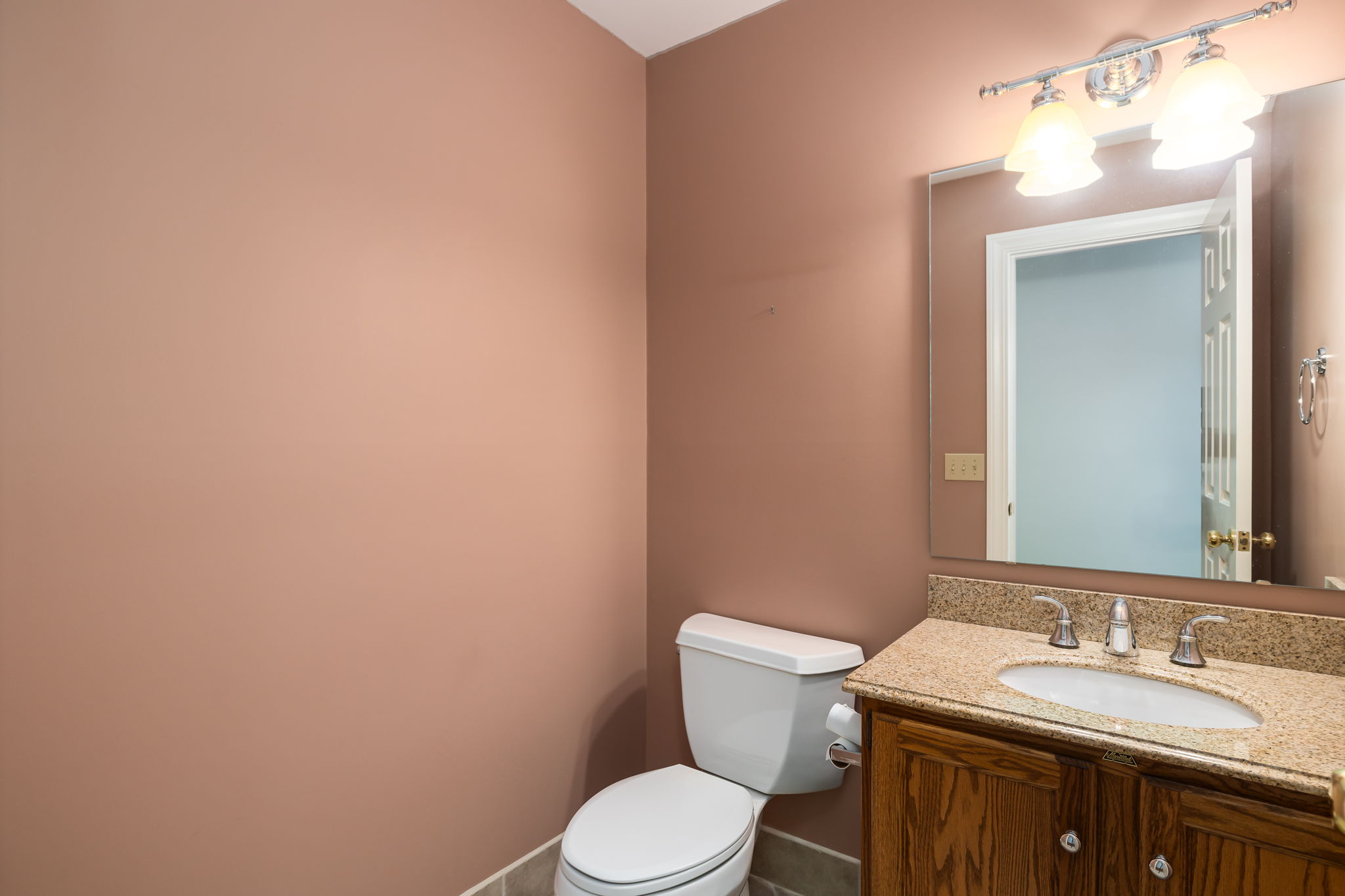 7508 Center Grove Ct-15