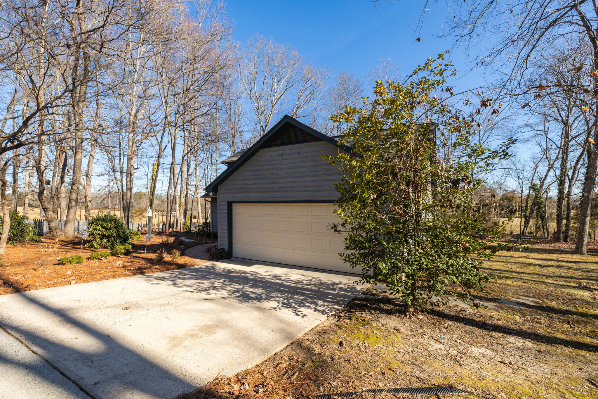 7508 Center Grove Ct-2