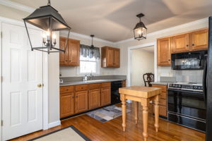 7508 Center Grove Ct-14