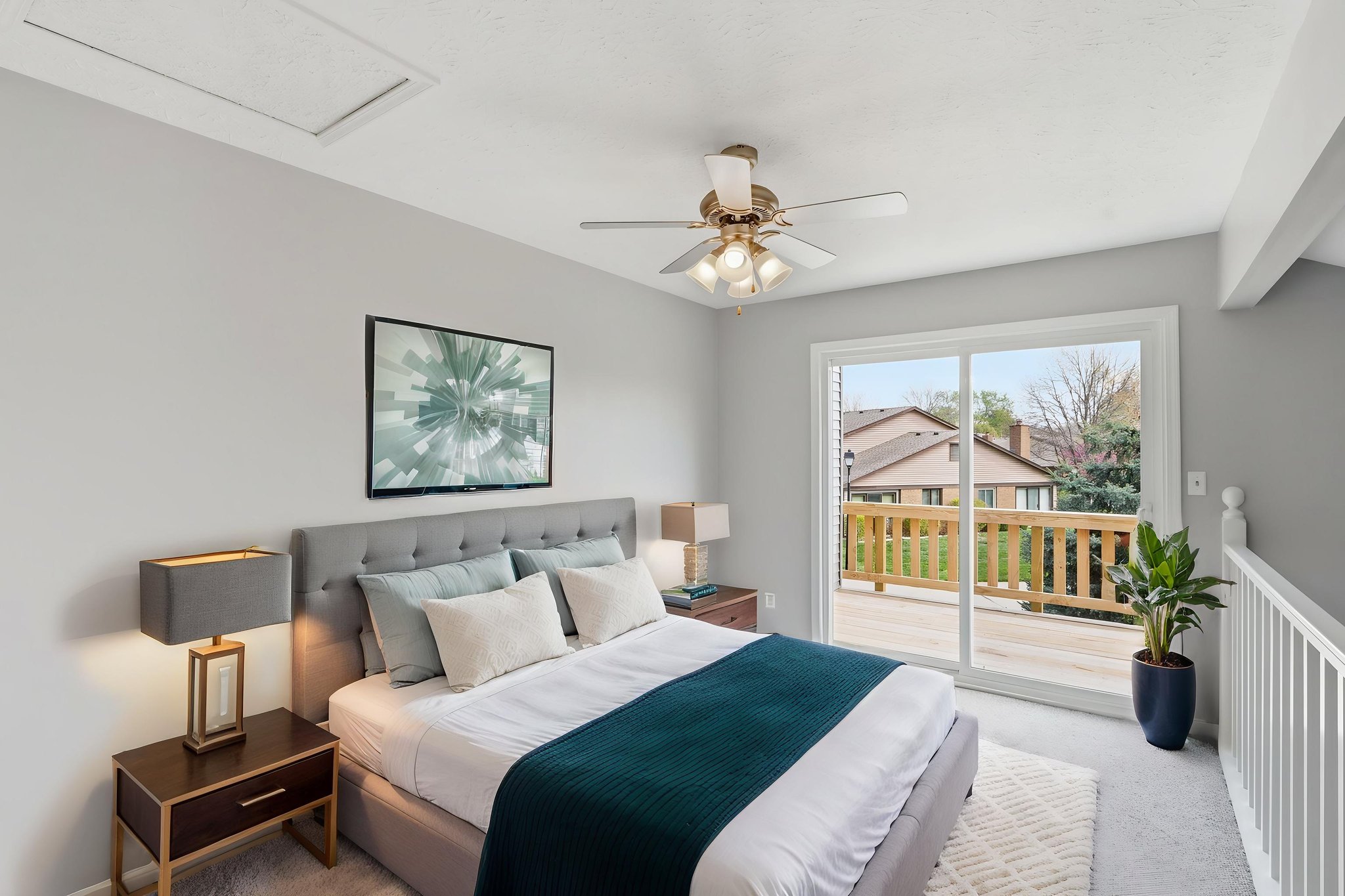 _MG_2737 virtually staged.jpeg