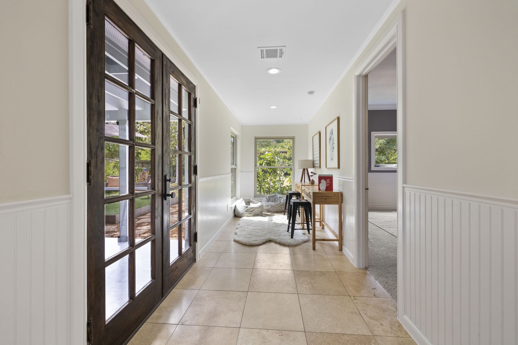 7508 Meadowview Ln, Austin, TX 78752, USA Photo 13