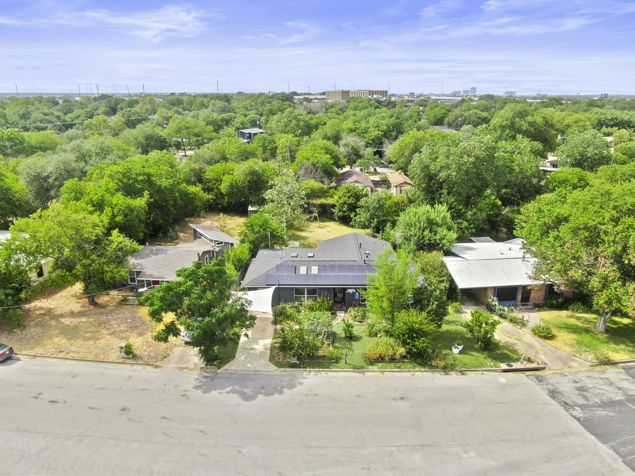 7508 Meadowview Ln, Austin, TX 78752, USA Photo 38