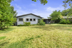 7508 Meadowview Ln, Austin, TX 78752, USA Photo 34