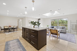 7508 Meadowview Ln, Austin, TX 78752, USA Photo 9