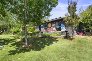 7508 Meadowview Ln, Austin, TX 78752, USA Photo 2