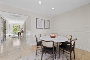 7508 Meadowview Ln, Austin, TX 78752, USA Photo 11
