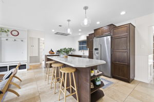 7508 Meadowview Ln, Austin, TX 78752, USA Photo 5