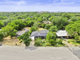 7508 Meadowview Ln, Austin, TX 78752, USA Photo 37