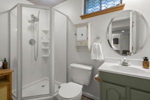  Photo 40