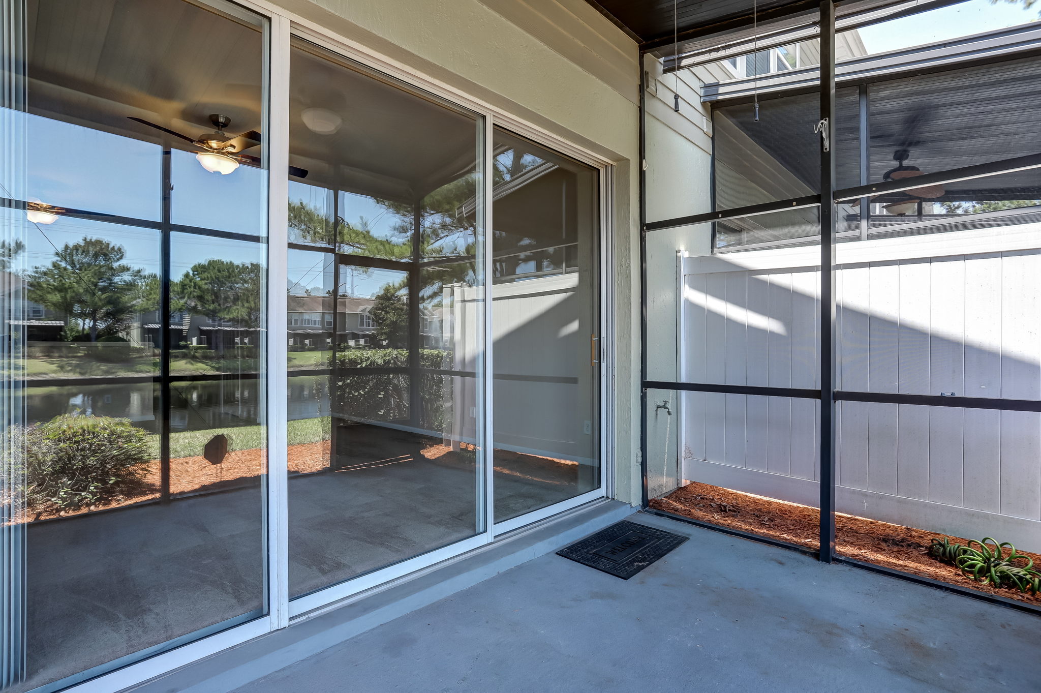 Screened-in Porch