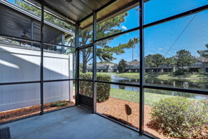 Screened-in Porch
