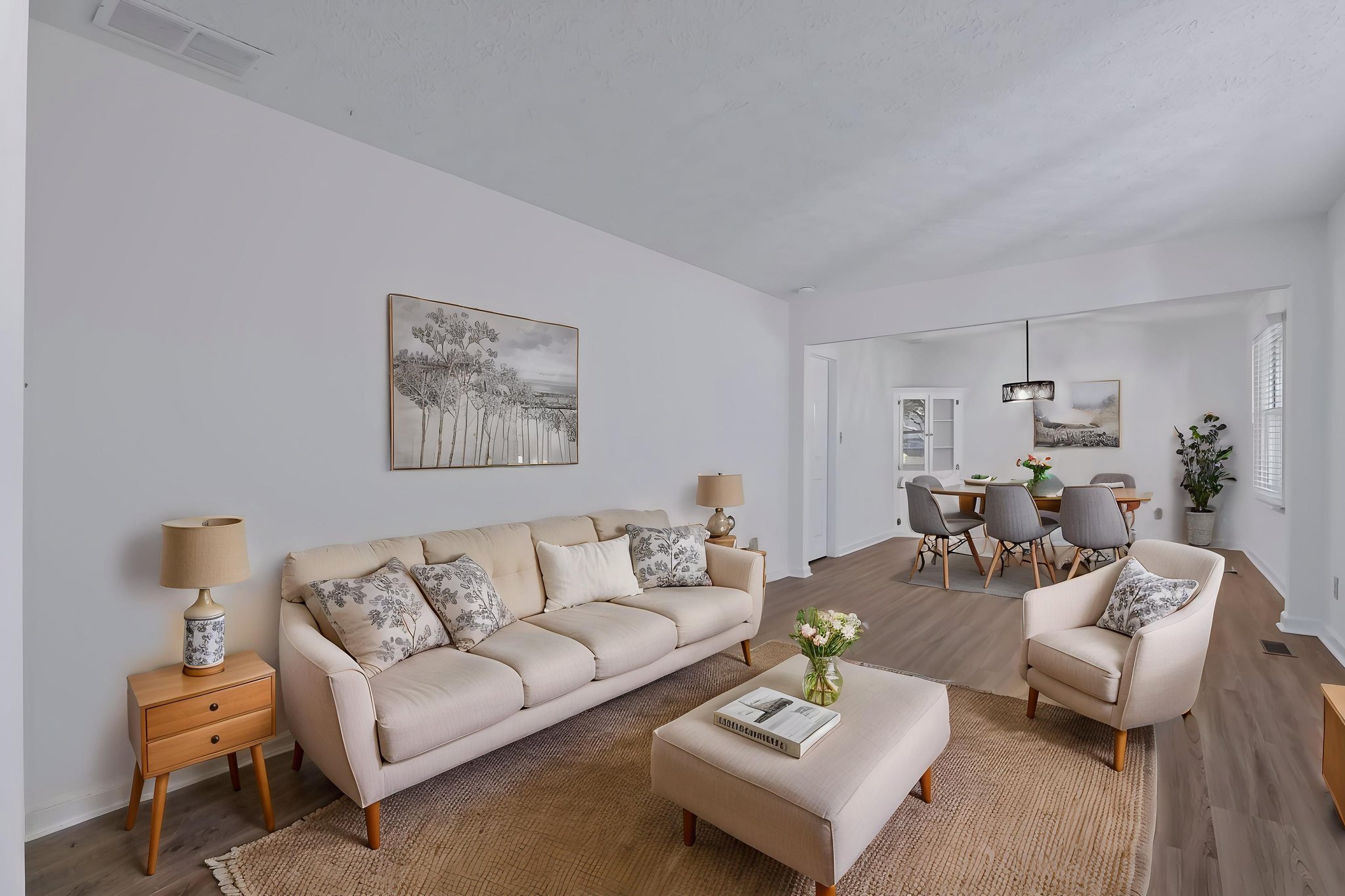 751 Hawthorne-21 virtually staged.jpeg