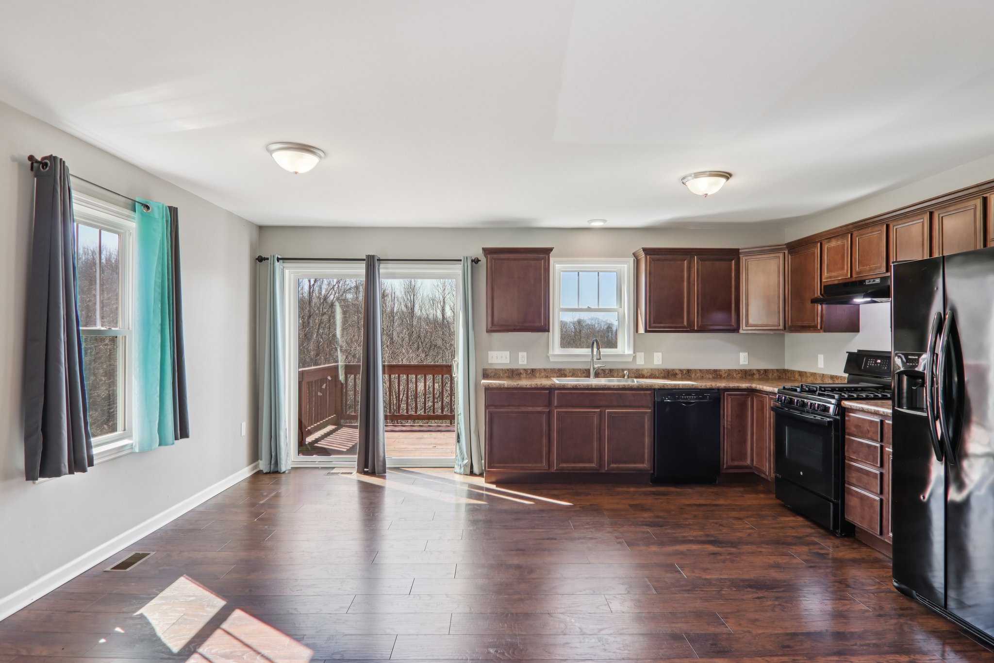 Hutch Mountain Rd-S0103-018.jpg