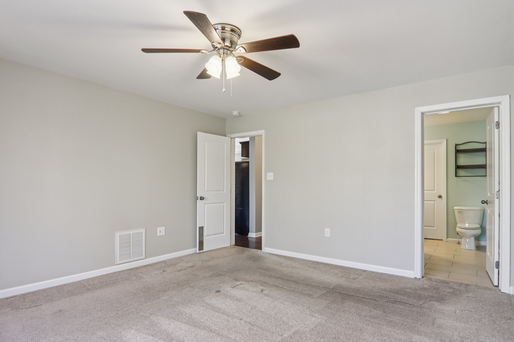 Hutch Mountain Rd-S0103-022.jpg