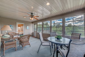 Screened-in Porch