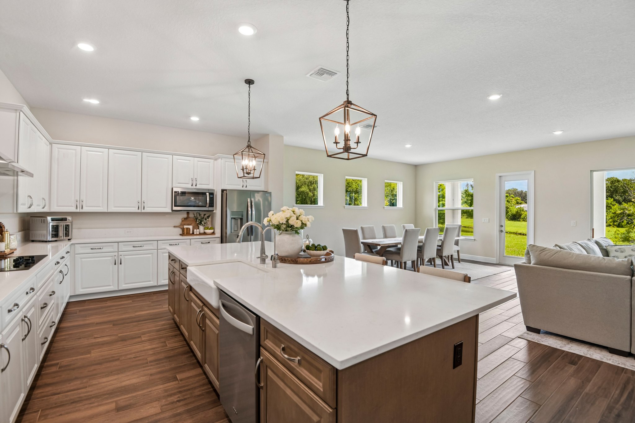 Ashbrooke Pine Lp-S1208-019.jpg
