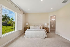 Ashbrooke Pine Lp-S1208-022.jpg