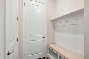 Ashbrooke Pine Lp-S1208-029.jpg