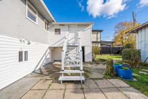  Photo 30