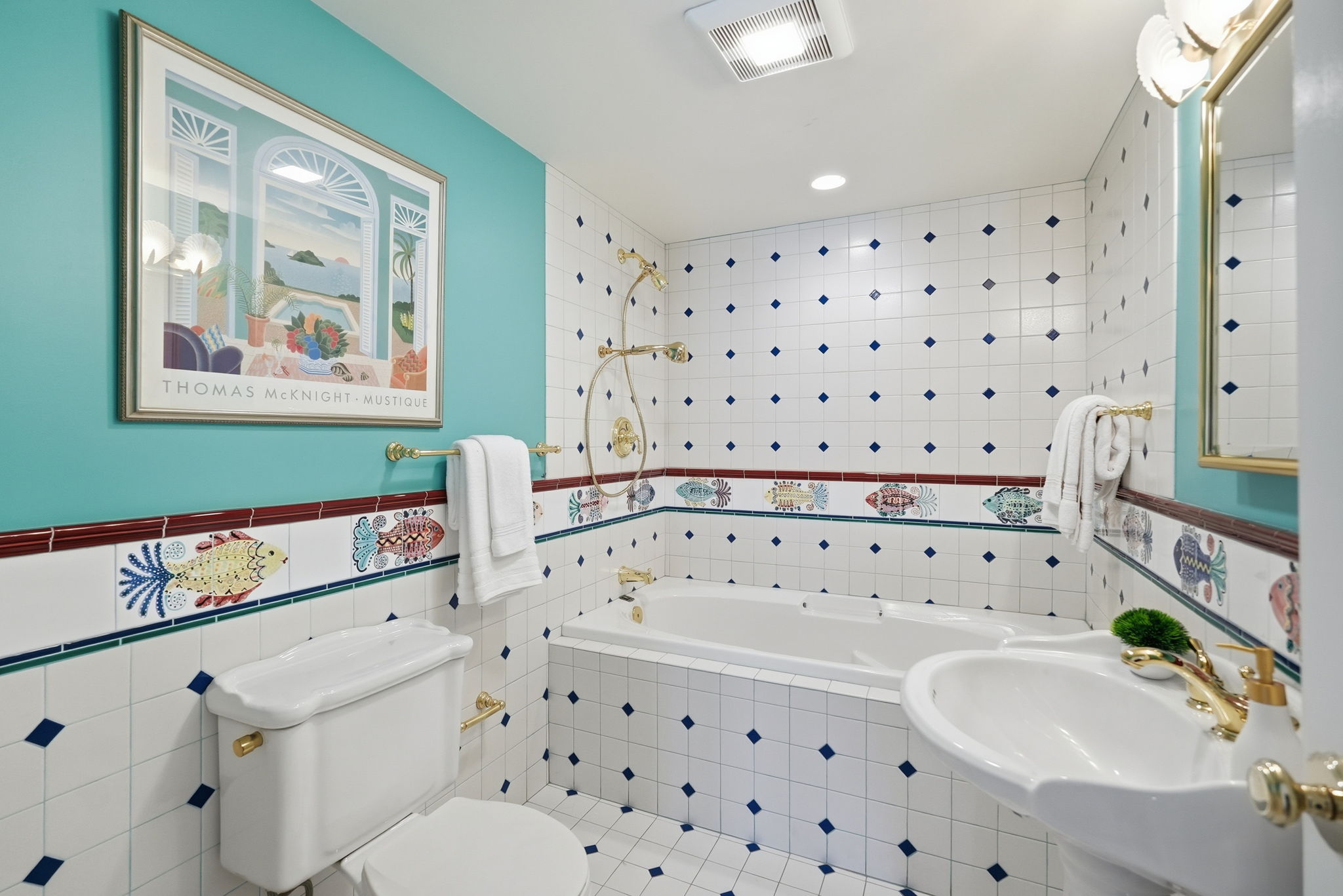 Lower Level Full Bath