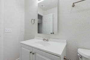  Photo 34