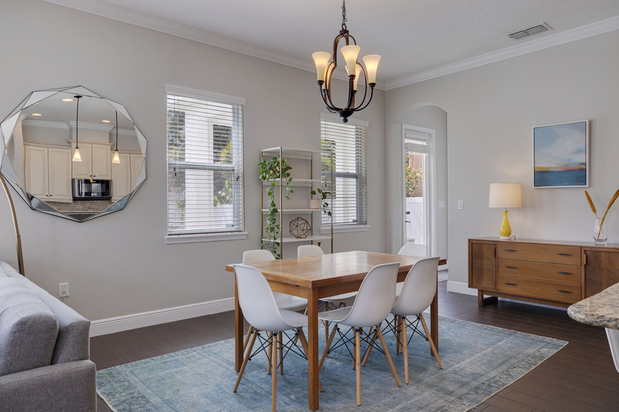 AB3_7515 S Trask St-20