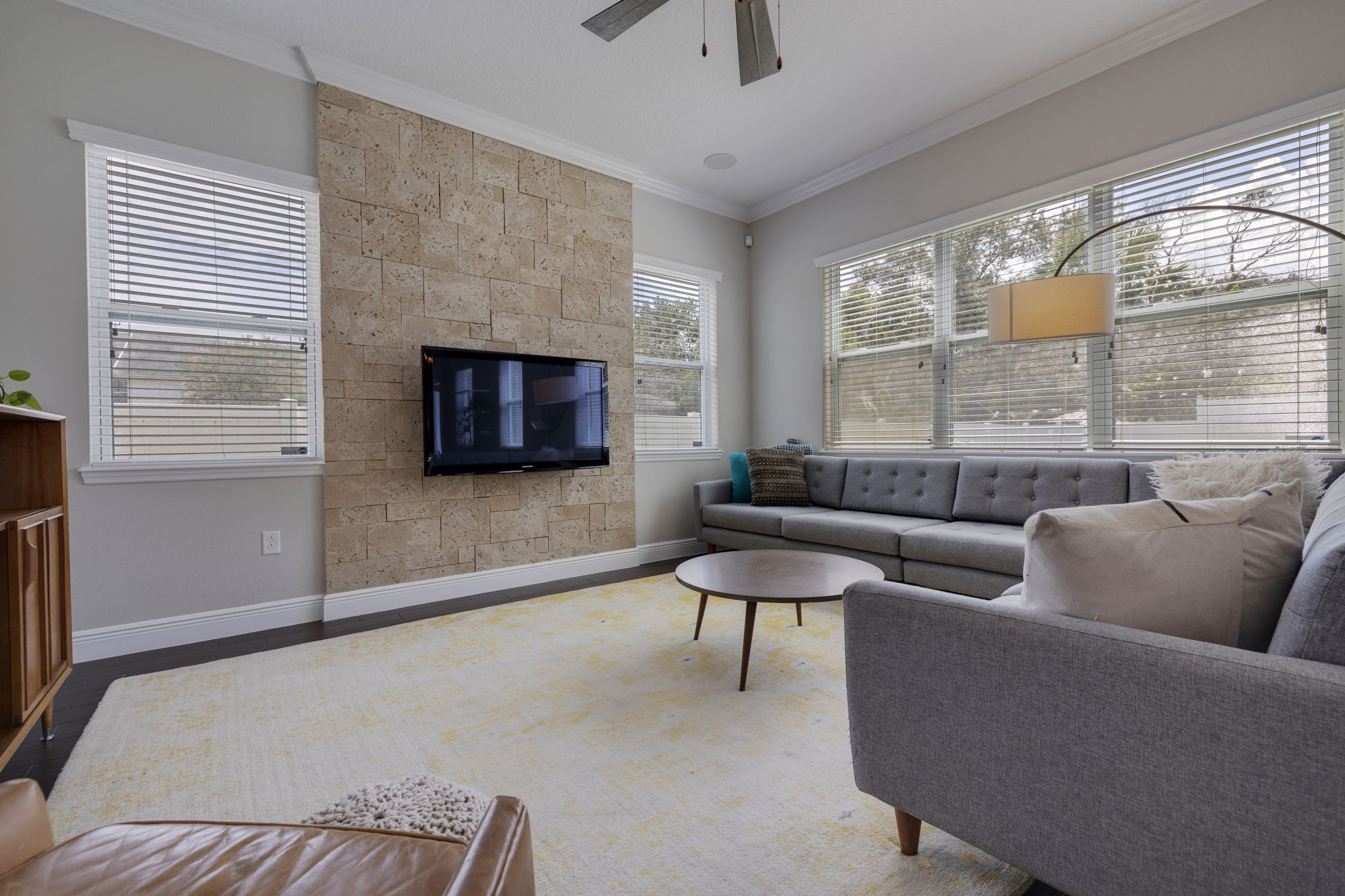 AB3_7515 S Trask St-21