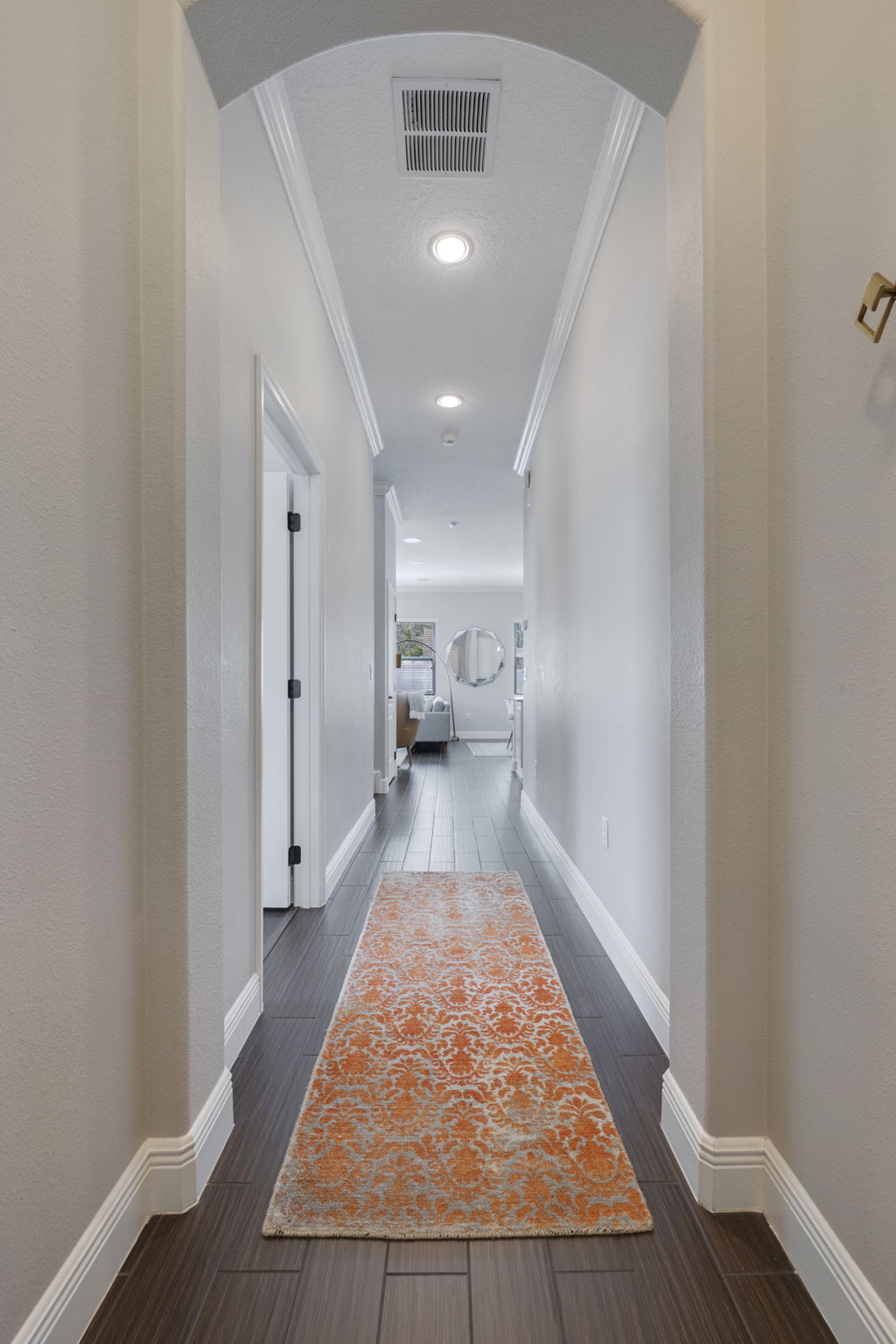 AB3_7515 S Trask St-9