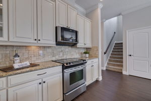 AB3_7515 S Trask St-16