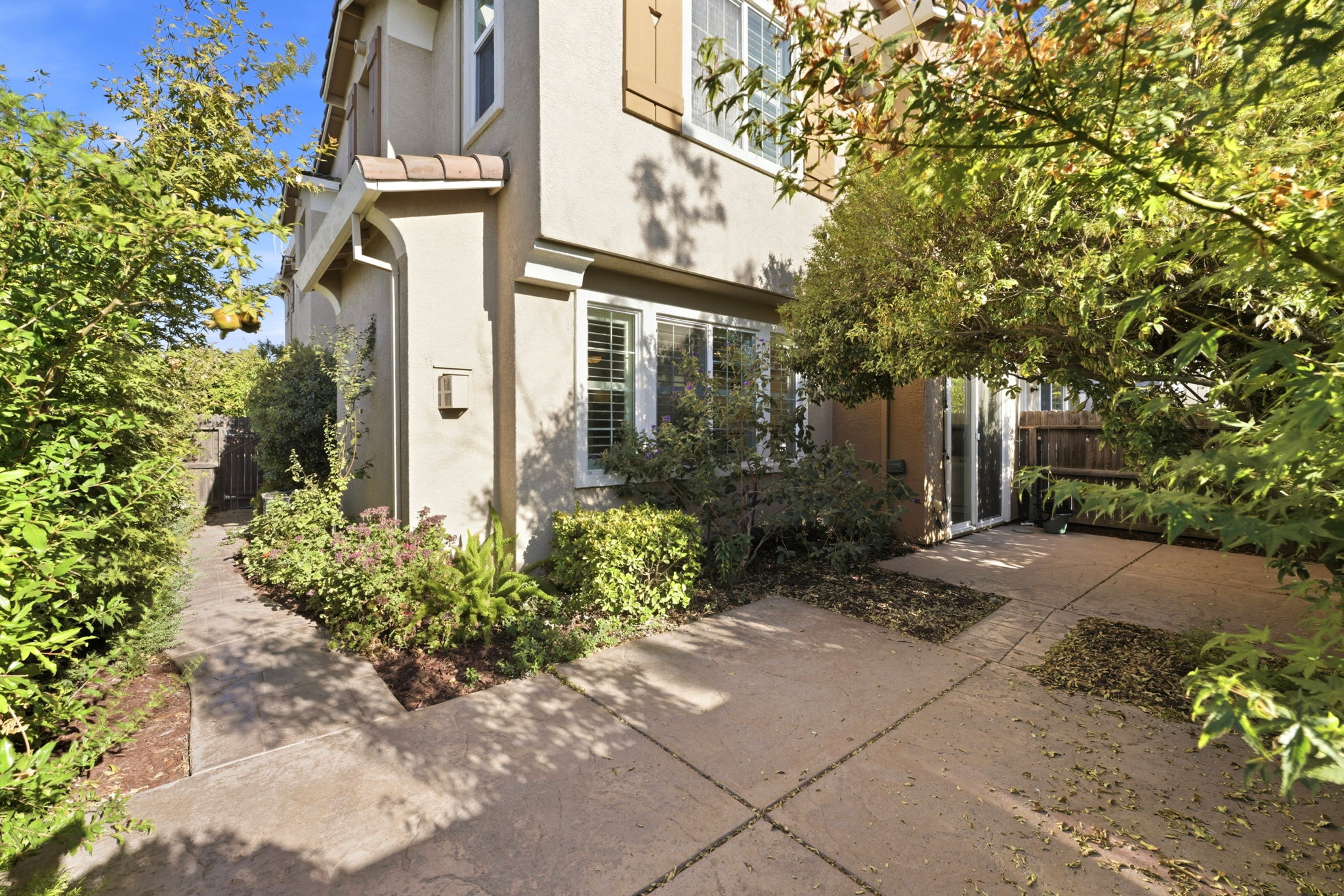 002_F8_7515 Sheldon Rd