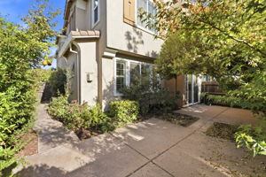 002_F8_7515 Sheldon Rd