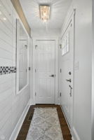 7515 W Roscoe St_023