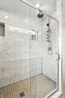 7515 W Roscoe St_056