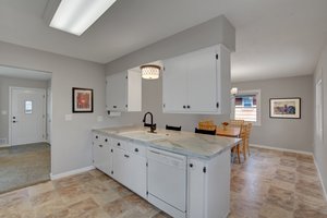 7517 4th St NE, Fridley, MN 55432, US Photo 6