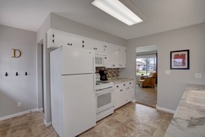 7517 4th St NE, Fridley, MN 55432, US Photo 7