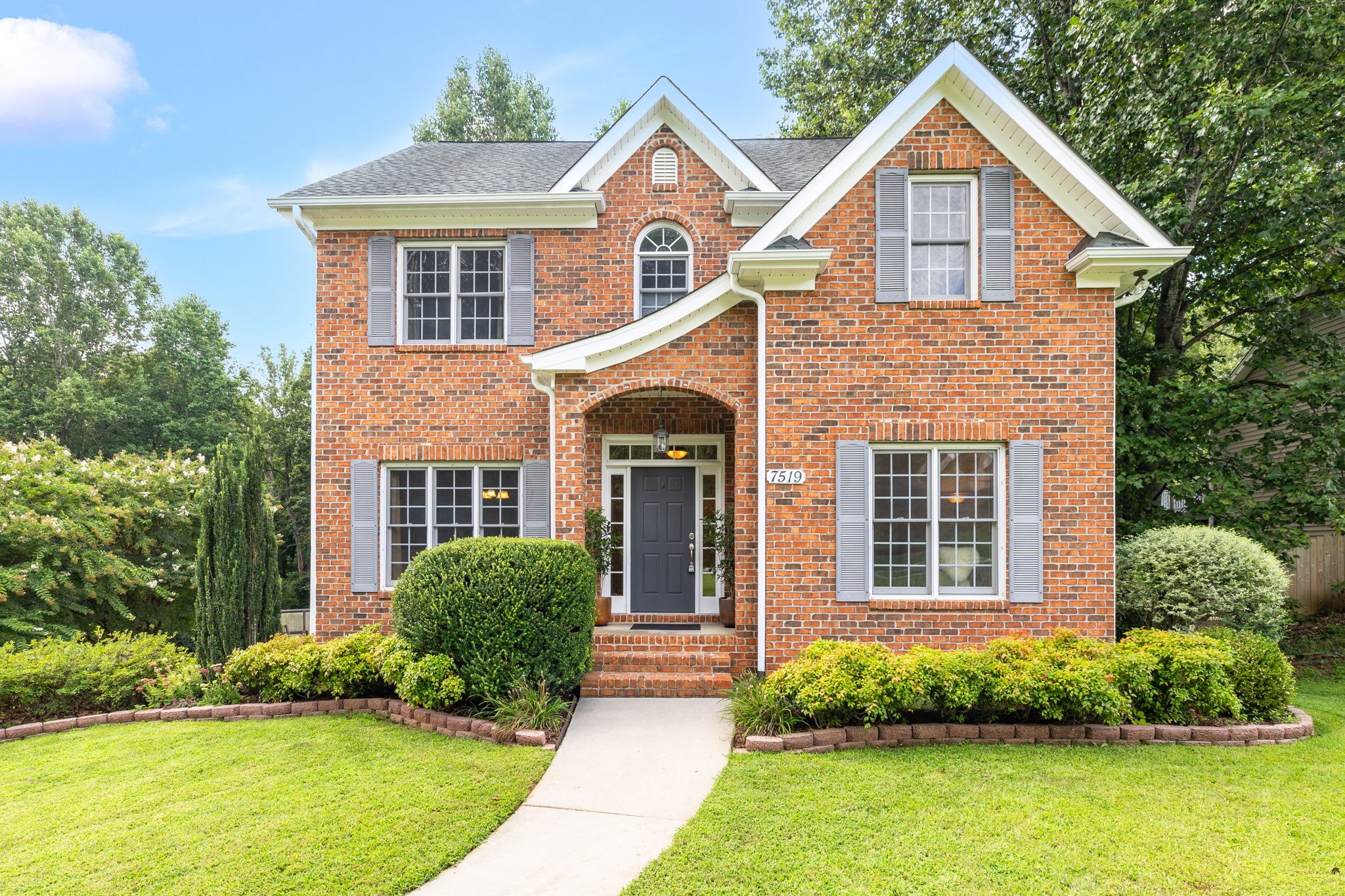 7519 Kristen Dr-1