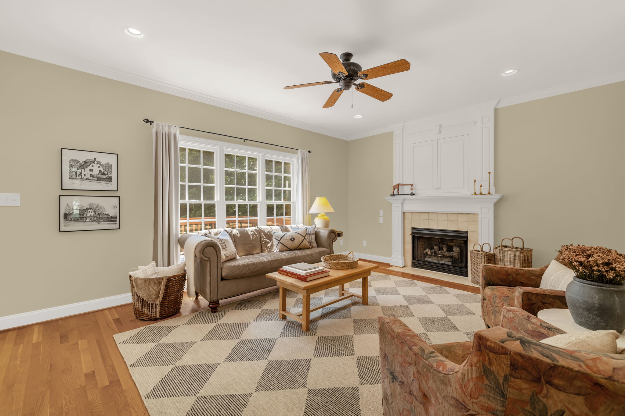 7519 Kristen Dr-13