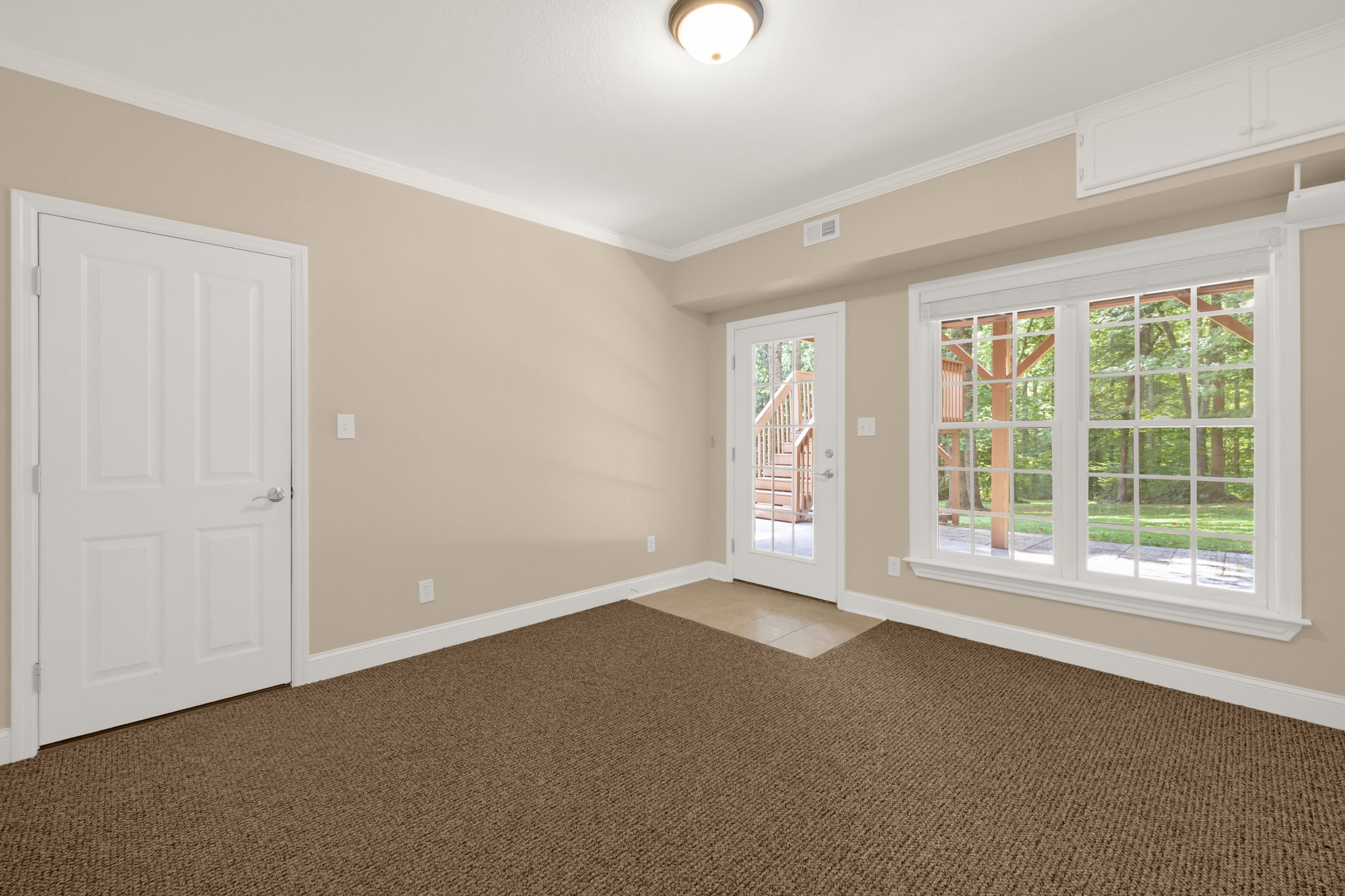 7519 Kristen Dr-31