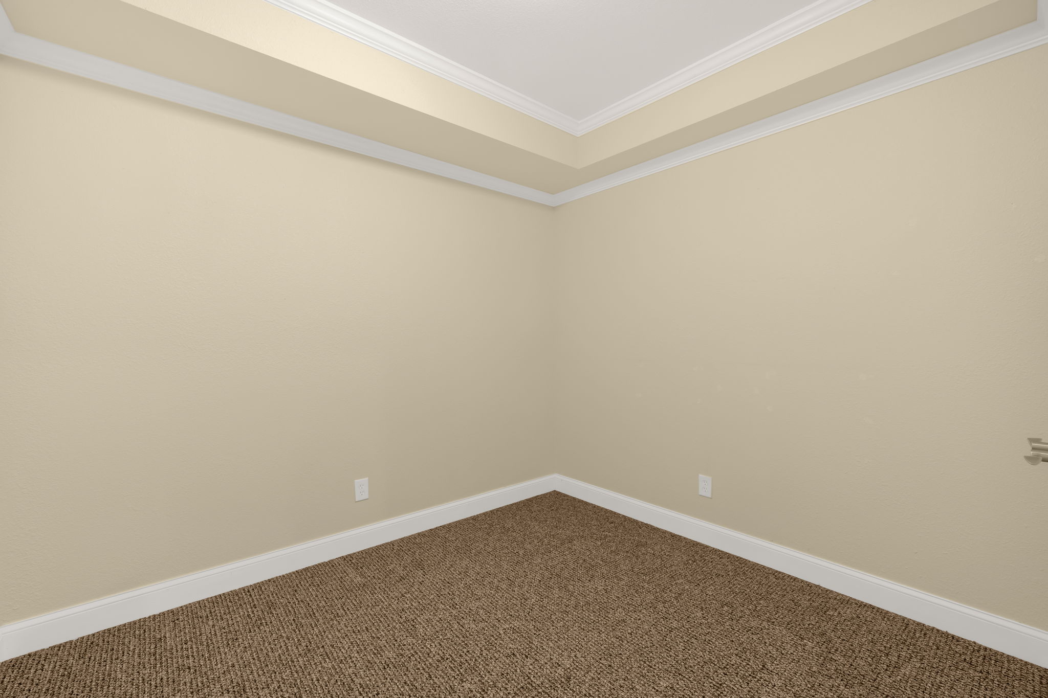 7519 Kristen Dr-35