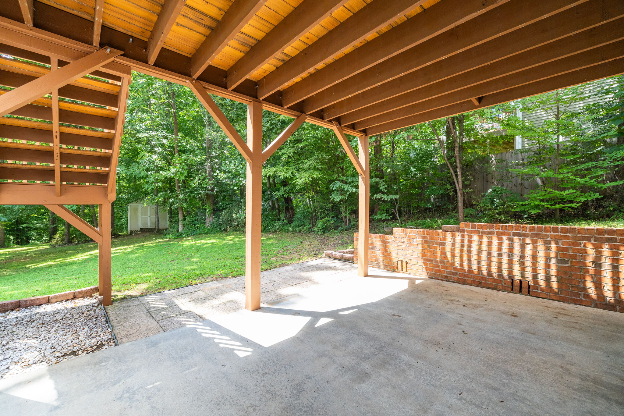 7519 Kristen Dr-38