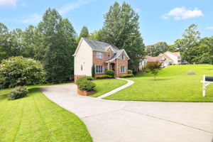 7519 Kristen Dr-4