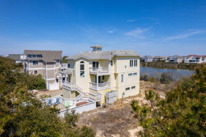 752 Lakeshore Ct | Aerial Front V3